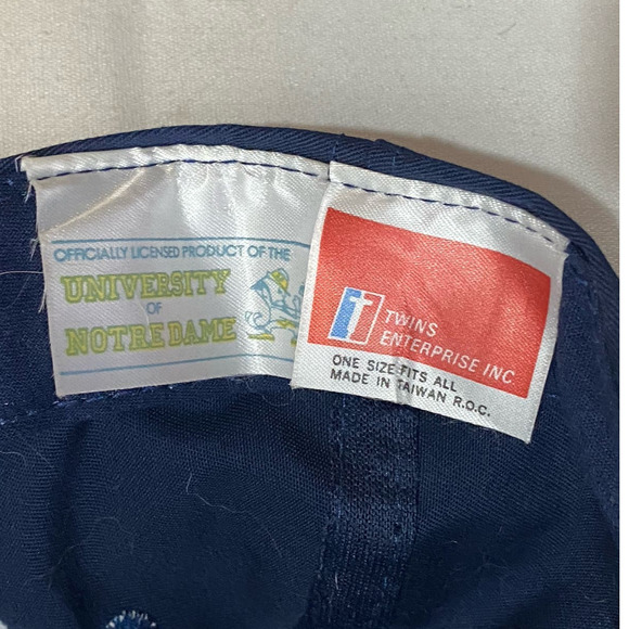 Vtg 90s NOTRE DAME IRISH Twins Enterprise Snapback Hat BIG LOGO - Picture 3 of 8